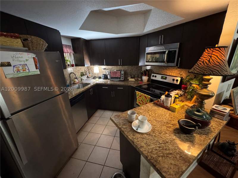 1 bedroom Condominium at 8225 Lake Dr 404, Las Vistas At Doral Condo, Doral — photo 5