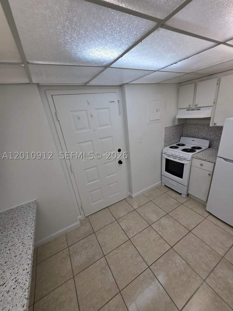 1 bedroom Condominium at 6980 NW 186th St 3-227A, Coral Gate West Condo, Hialeah — photo 2