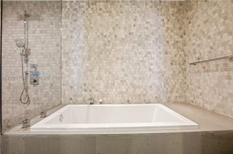 68 SE 6th St 2701, Miami FL - photo 10 of 32