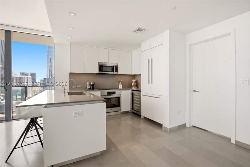 2 bedroom Condominium at 68 SE 6th St 2701, Reach Condo, Miami — photo 4