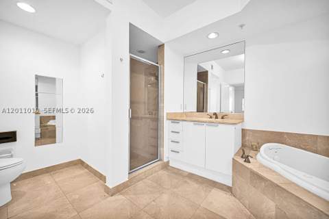 15051 Royal Oaks Ln 1605, North Miami FL - photo 16 of 35