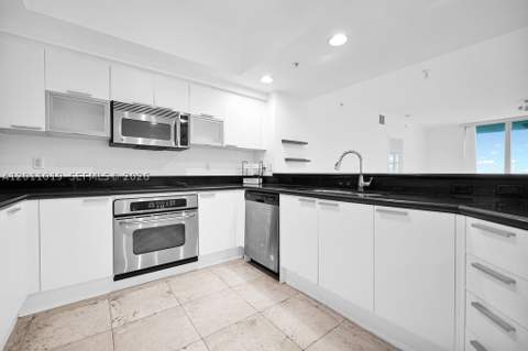 15051 Royal Oaks Ln 1605, North Miami FL - photo 6 of 35