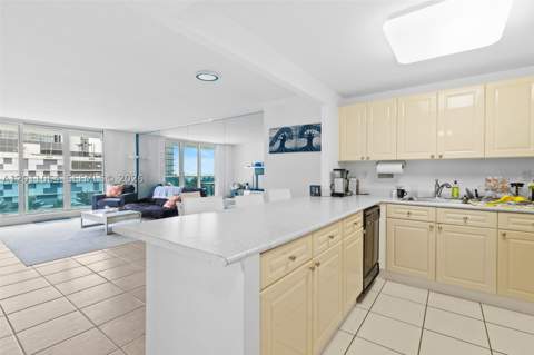 2301 Collins Ave 504, Miami Beach FL - photo 11 of 40