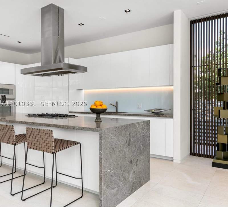 4 bedroom Villa at 1081 W 48th St N01, 4701 NORTH MERIDIAN CONDO, Miami Beach — photo 3