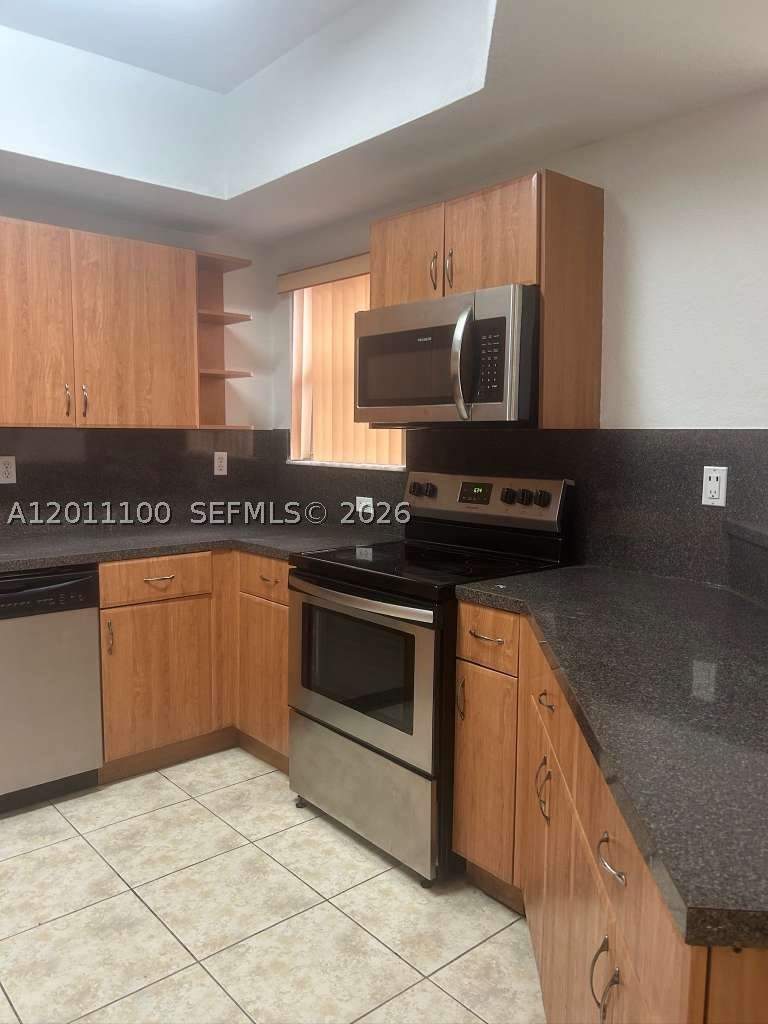 3 bedroom Townhouse at 760 SW 6th Ct ., Abel Homes At Keys Winds, Florida City — photo 2