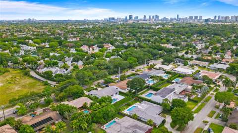 1850 NE 199th St, Miami FL - photo 6 of 38
