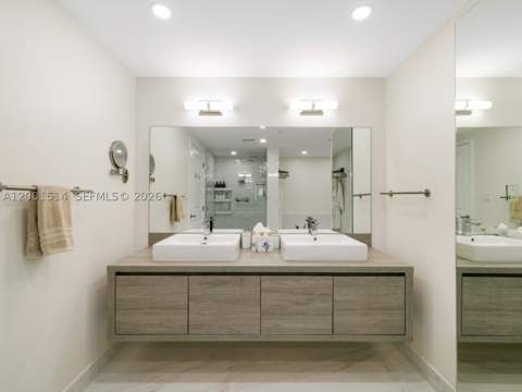 400 Sunny Isles Blvd 1416, Sunny Isles Beach FL - photo 16 of 33