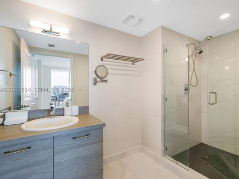 400 Sunny Isles Blvd 1416, Sunny Isles Beach FL - photo 18 of 33