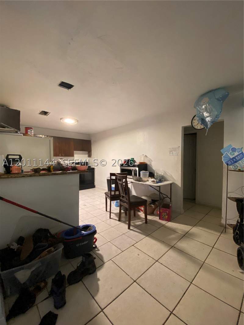 4 bedroom Townhouse at 3956 NW 182nd Ln, Del Prado Gardens Sec 3, Miami Gardens — photo 4