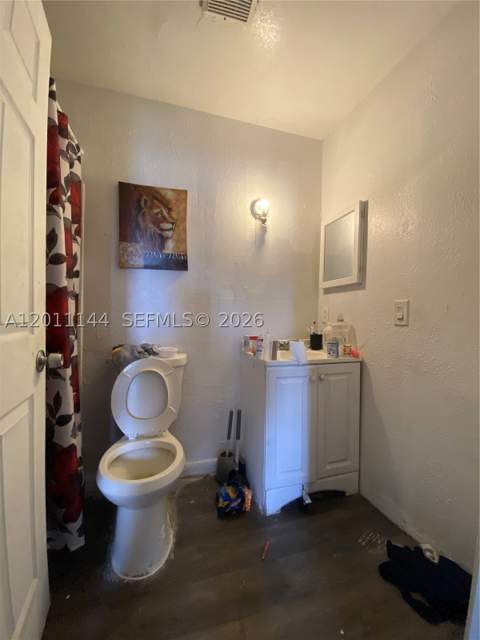3956 NW 182nd Ln, Miami Gardens FL - photo 7 of 12