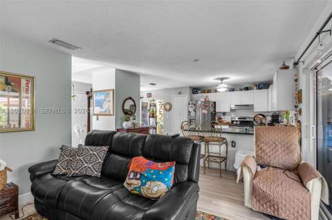 12304 NW 8th Ter, Miami FL - photo 10 of 47