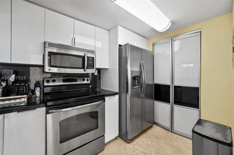 650 West Ave 1104, Miami Beach FL - photo 11 of 31
