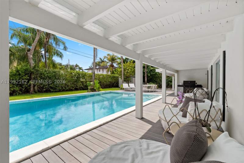 4 bedroom SingleFamilyResidence at 7531 SW 52nd Ct, High Pines Rev Plat Of 2N, Miami — photo 2
