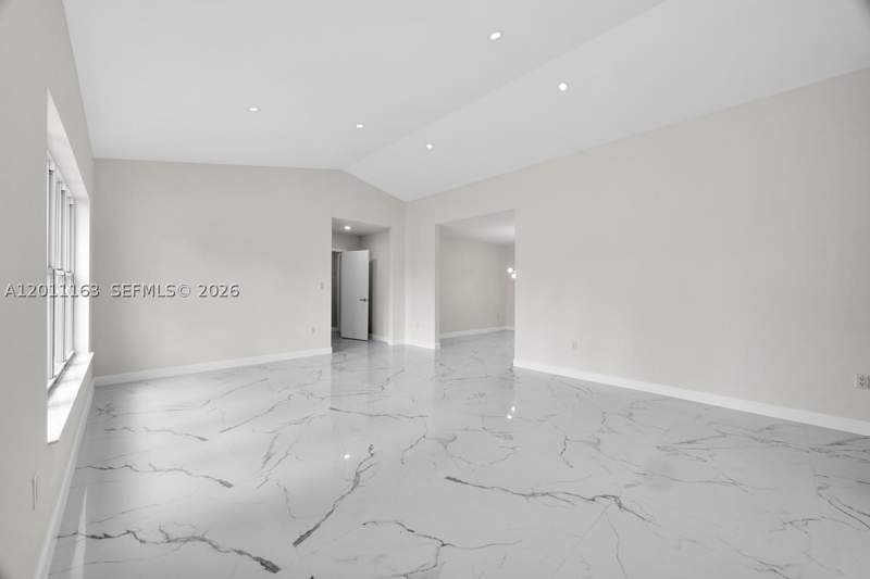 4 bedroom SingleFamilyResidence at 8503 SW 83rd St, Dadeland Park Sub, Miami — photo 3