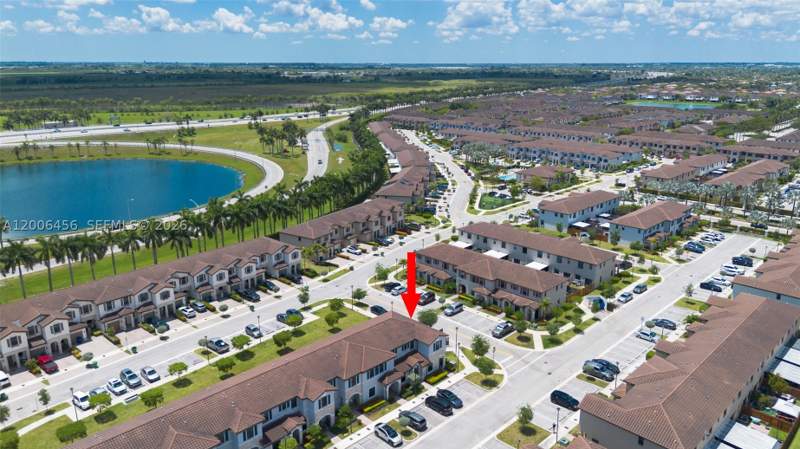 3 bedroom Townhouse at 11232 SW 249th St, Coco Palm Villas, Homestead — photo 4