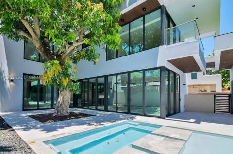 125 SW 29th Rd, Miami FL - photo 10 of 75