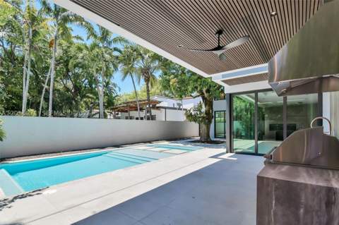 125 SW 29th Rd, Miami FL - photo 13 of 75
