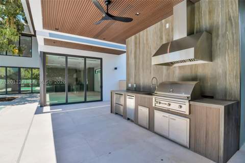 125 SW 29th Rd, Miami FL - photo 8 of 75