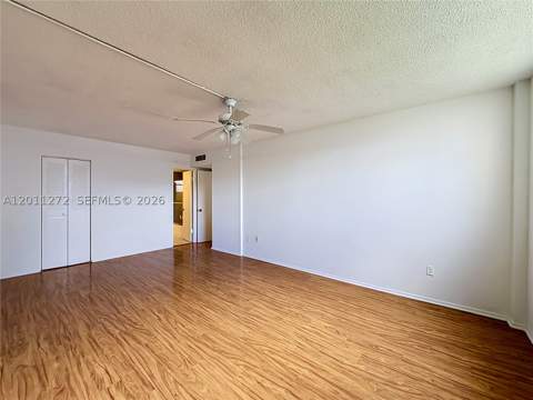 16400 NE 17th Ave 206, North Miami Beach FL - photo 13 of 21