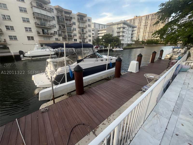 3 bedroom Townhouse at 3915 NE 168th St 3915, Eastern Marine Condo, North Miami Beach — photo 3