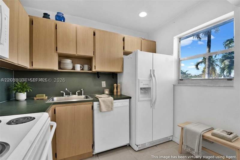 1 bedroom Condominium at 618 Euclid Ave 303, Euclid Plaza Condo, Miami Beach — photo 4