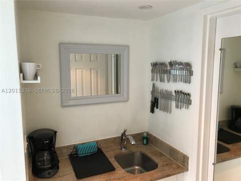 5445 Collins Ave 530, Miami Beach FL - photo 13 of 33