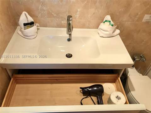 5445 Collins Ave 530, Miami Beach FL - photo 19 of 33
