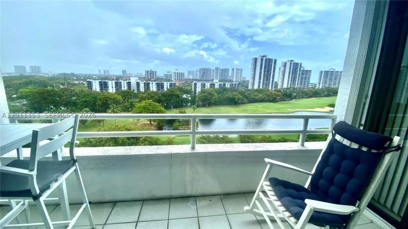 2 bedroom Condominium at 20225 NE 34th Ct 1111, Delvista Towers Condo, Aventura — photo 2