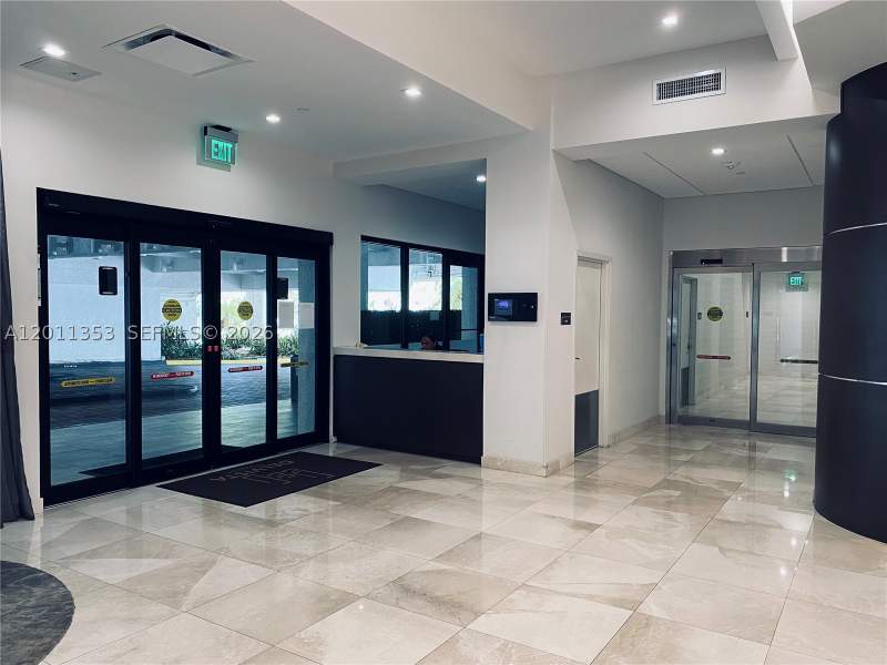2 bedroom Condominium at 20225 NE 34th Ct 1111, Delvista Towers Condo, Aventura — photo 3