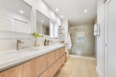 120 Salamanca Ave 3B, Coral Gables FL - photo 10 of 15