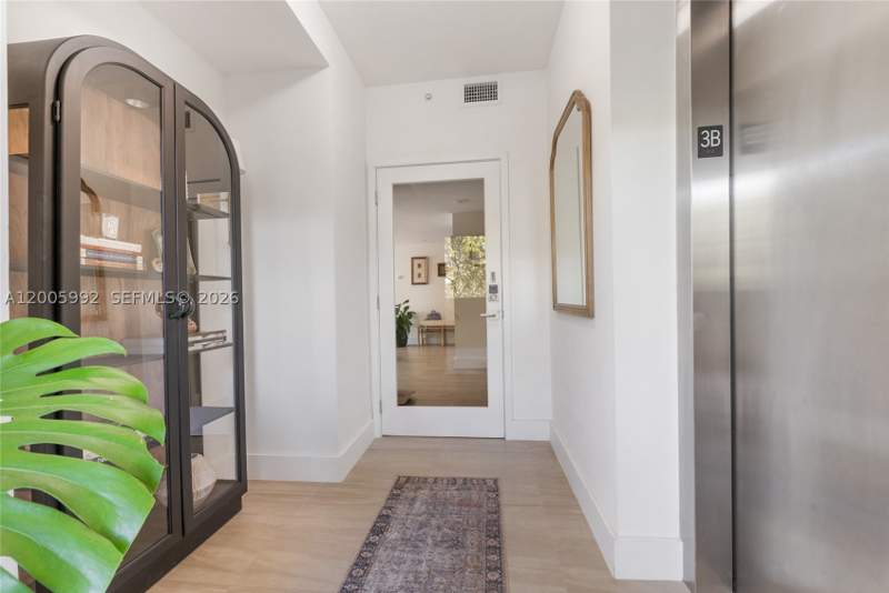 2 bedroom Condominium at 120 Salamanca Ave 3B, C Gab Douglas Sec, Coral Gables — photo 2