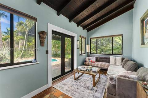 6121 La Gorce Dr, Miami Beach FL - photo 14 of 36