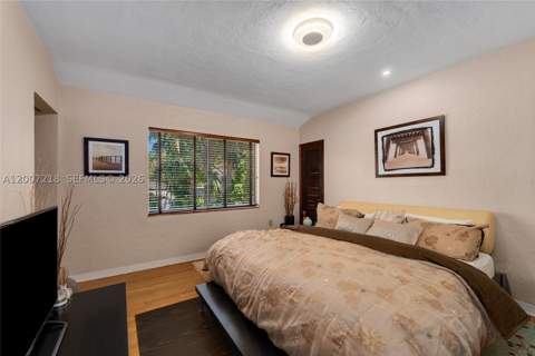 6121 La Gorce Dr, Miami Beach FL - photo 23 of 36