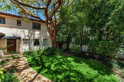 6121 La Gorce Dr, Miami Beach FL - photo 6 of 36