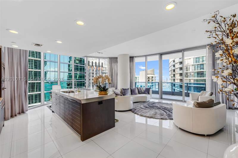 2 bedroom Condominium at 200 Biscayne Boulevard Way 4401, Epic West Condo, Miami — photo 3