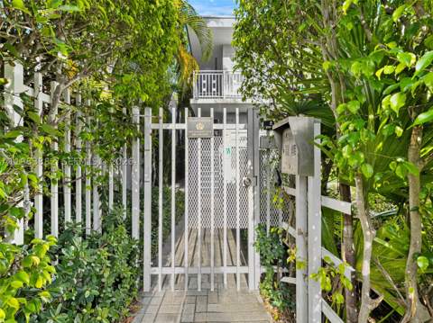 1235 Euclid Ave 16, Miami Beach FL - photo 12 of 30