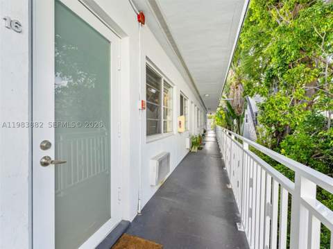 1235 Euclid Ave 16, Miami Beach FL - photo 21 of 30