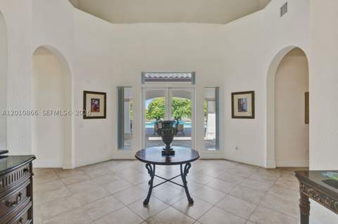 31310 SW 215th Ave, Homestead FL - photo 9 of 58
