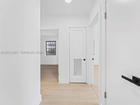 521 SW 64th Ct, Miami FL - photo 9 of 53