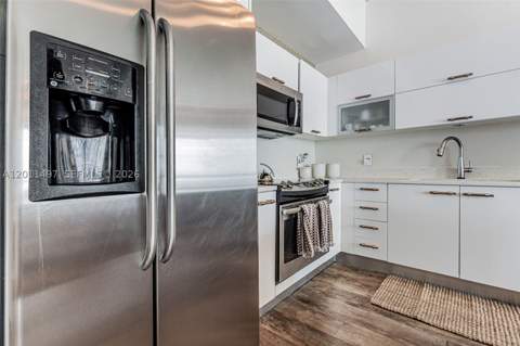 133 NE 2nd Ave 1208, Miami FL - photo 10 of 27