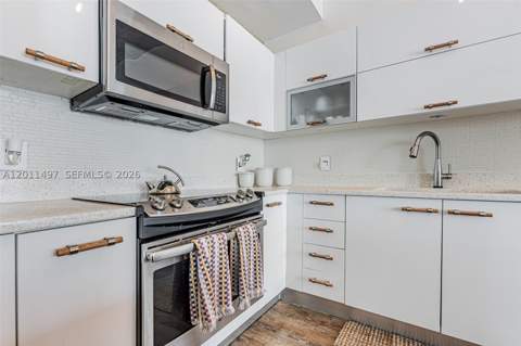133 NE 2nd Ave 1208, Miami FL - photo 11 of 27