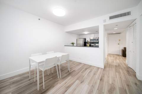 834 Ocean Drive 406, Miami Beach FL - photo 10 of 20