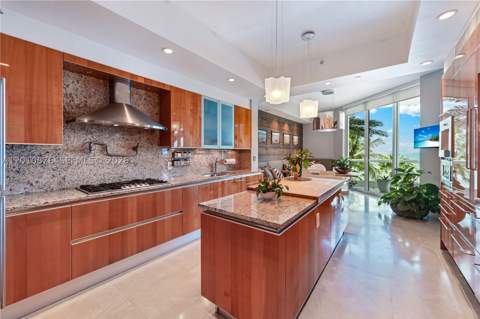 16051 Collins Ave 403, Sunny Isles Beach FL - photo 10 of 76