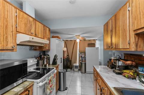 12316 SW 119th Ln, Miami FL - photo 13 of 29