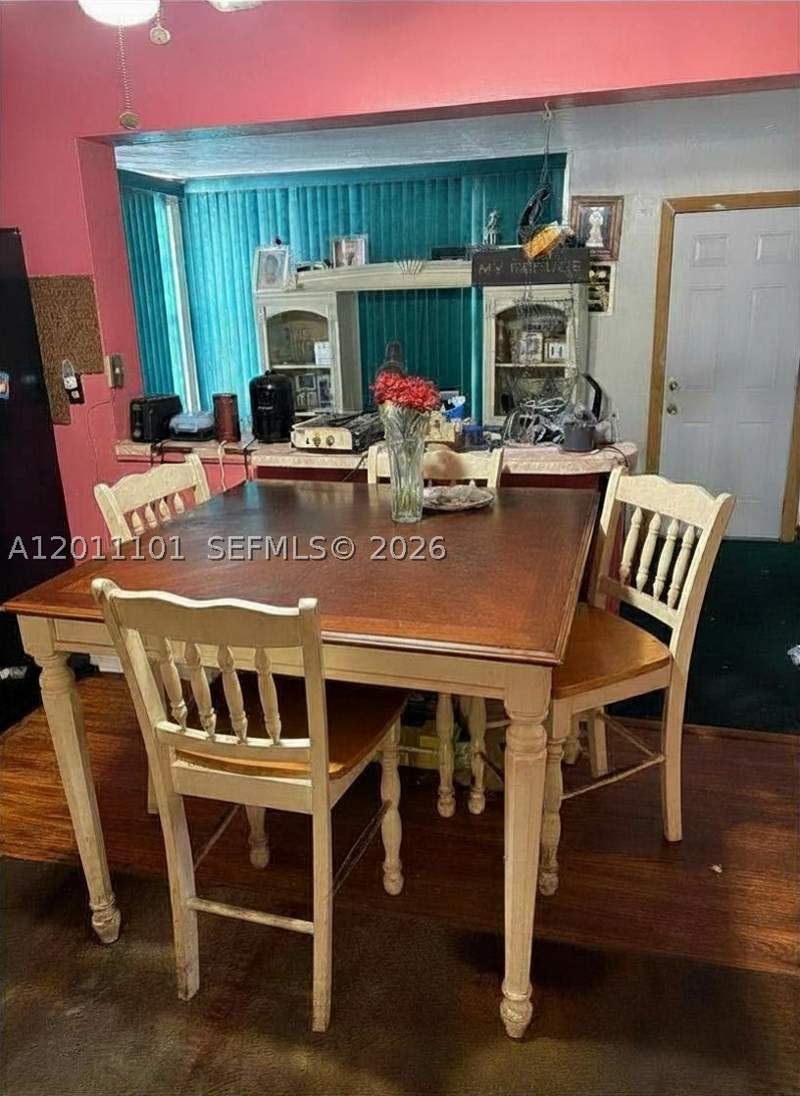 3 bedroom SingleFamilyResidence at 1360 NW 88th St, Cravero Lake Shore Est 2N, Miami — photo 2