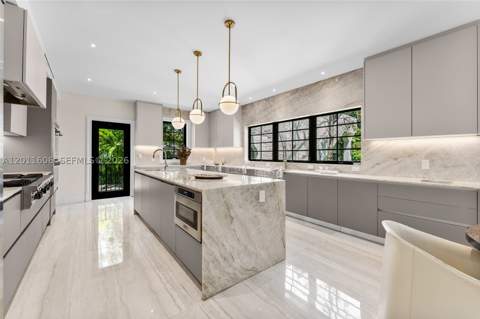 547 NE 57th St, Miami FL - photo 14 of 39