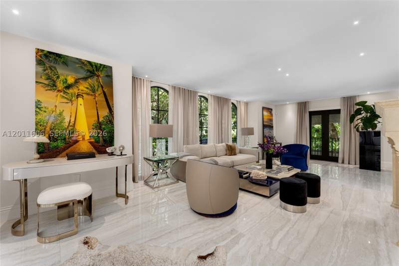 5 bedroom SingleFamilyResidence at 547 NE 57th St, Morningside, Miami — photo 5