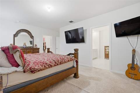 439 NE 6th Pl, Florida City FL - photo 18 of 44