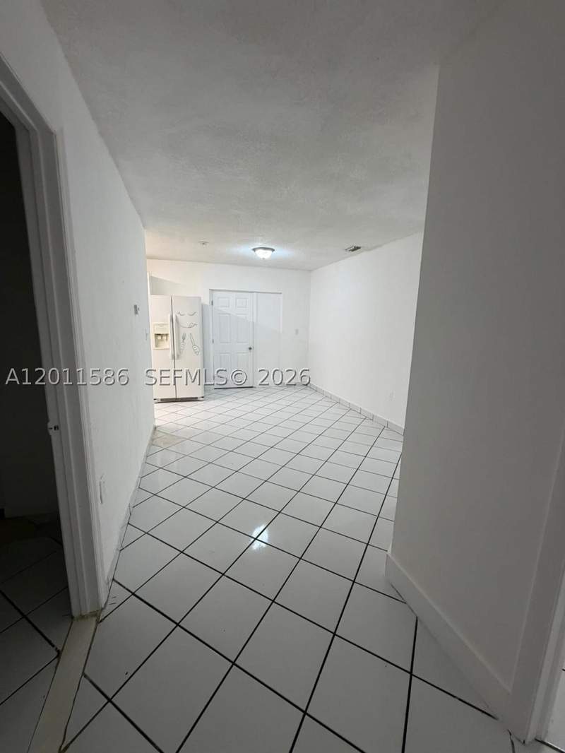 5 bedroom SingleFamilyResidence at 15761 SW 303rd St, Newton Heights, Homestead — photo 3