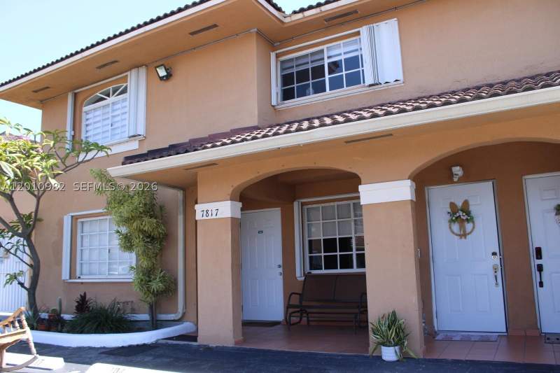 2 bedroom Condominium at 7817 W 36th Ave 204, West Poinciana Villas Con, Hialeah — photo 2